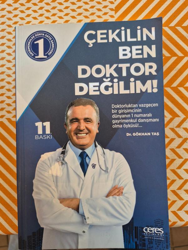 Çekilin ben doktor değilim kapak görseli