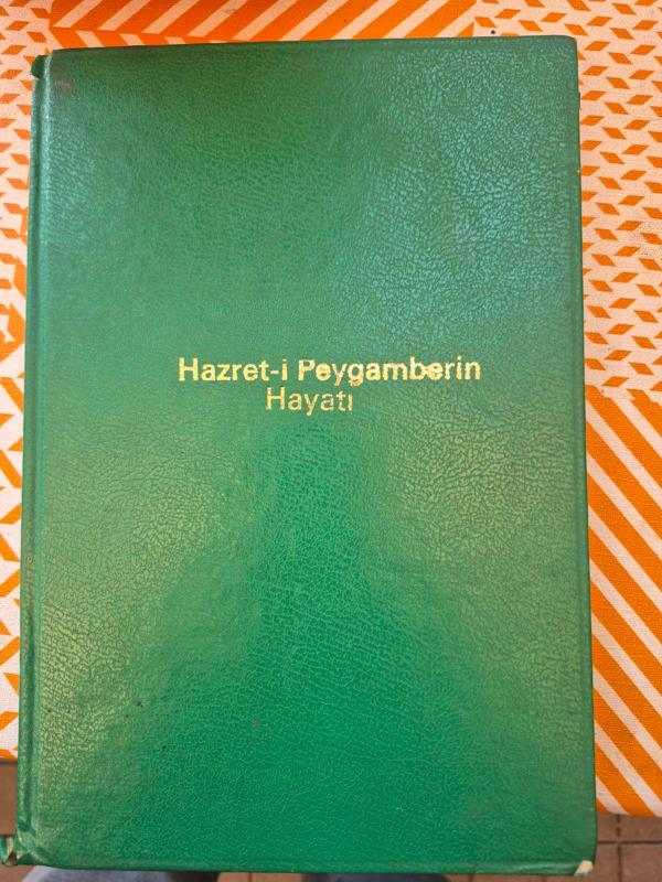 Hz.peygamberin hayatı kapak görseli