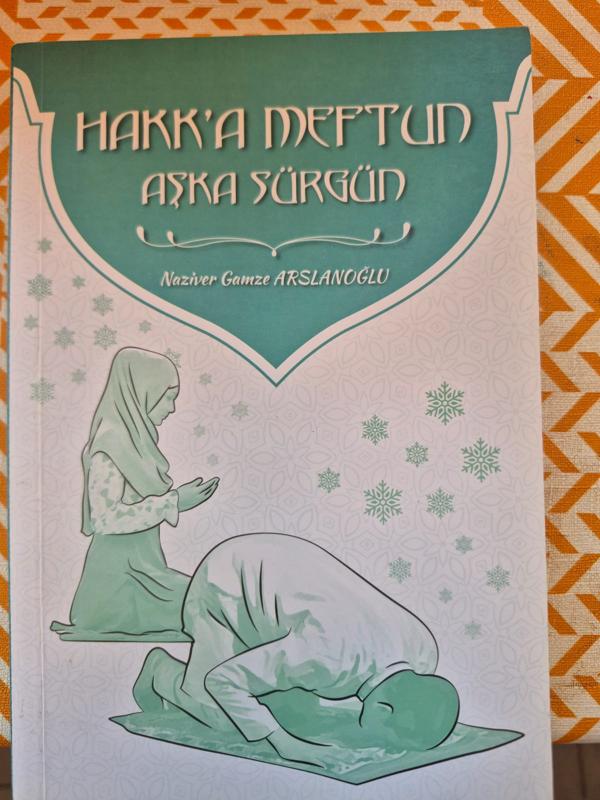 Hakka meftun aşka sürgün kapak görseli