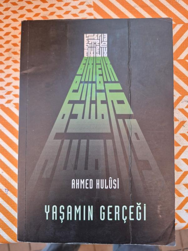Yaşamın gerçeği kapak görseli